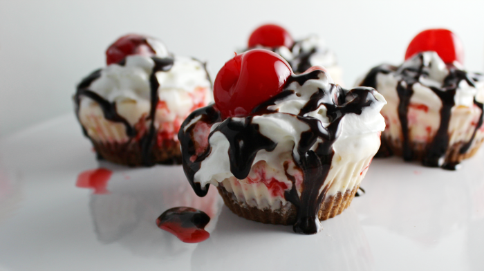Cupcakes with Cherry Cheesecake Ice Cream